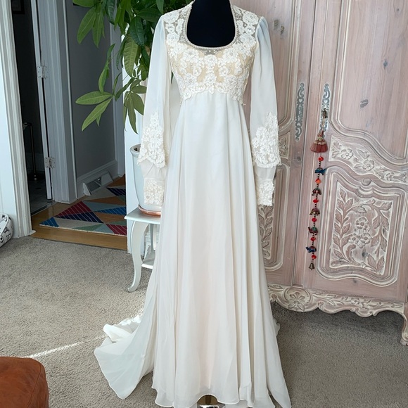 House Of Bianchi | Dresses | No Offers Vintage 96s House Of Bianchi Empire  Waist Wedding Dress | Poshmark